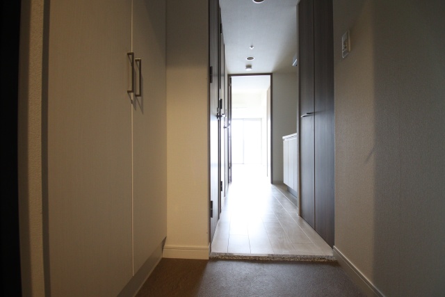 玄関　※別室の参考写真の為、現況優先です。