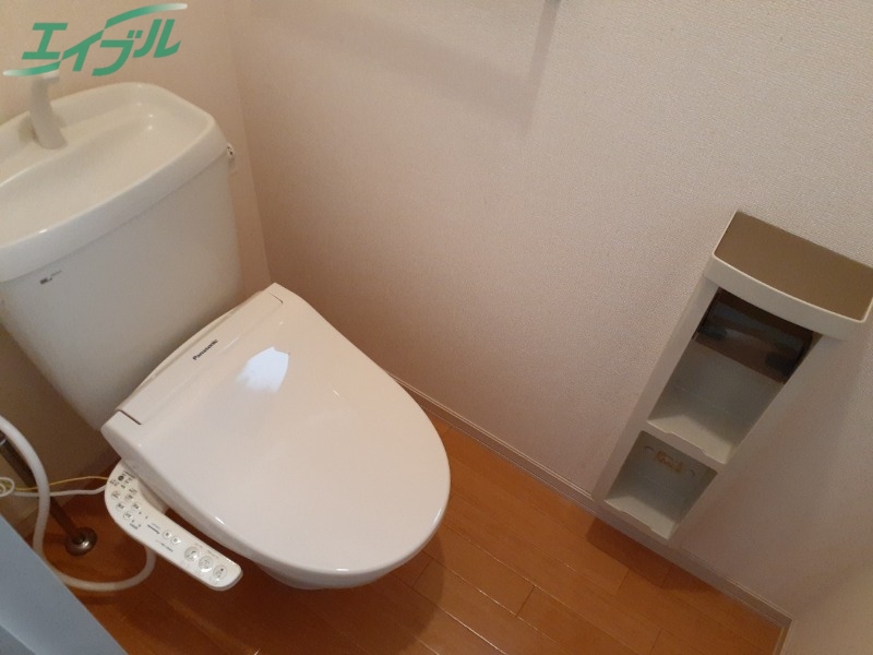 トイレ　別部屋同タイプ