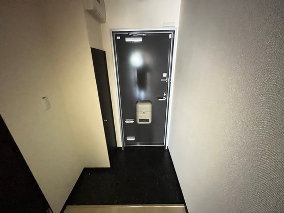 玄関　※別部屋の写真です