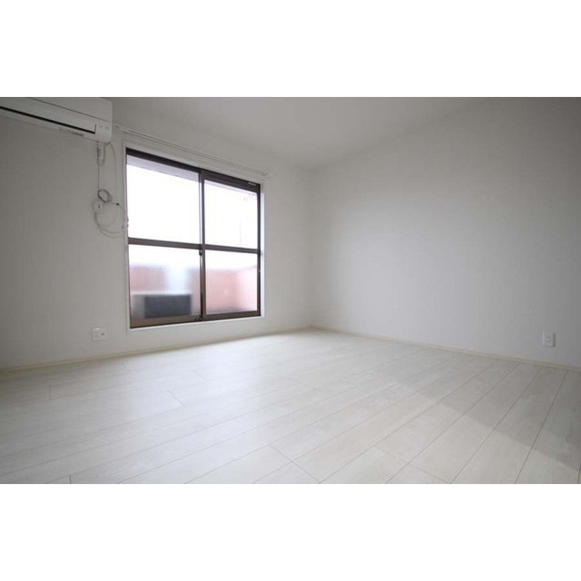 居室・リビング　画像は全て２０５（２０２３年撮影）