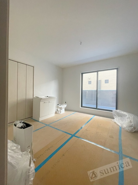 居室・リビング　ホワイトベースで明るい内装♪