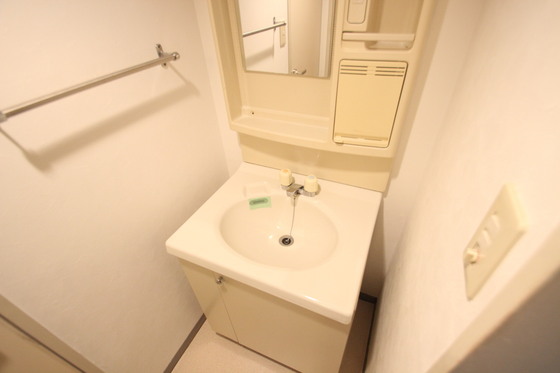洗面設備　※別室の写真です