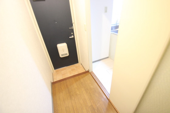 玄関　※別室の写真です