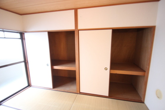 収納　※別室の写真です