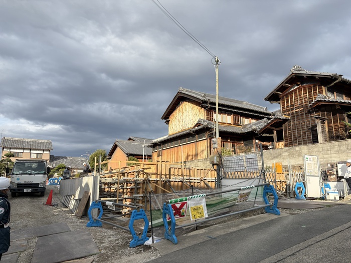 建物外観　建築中