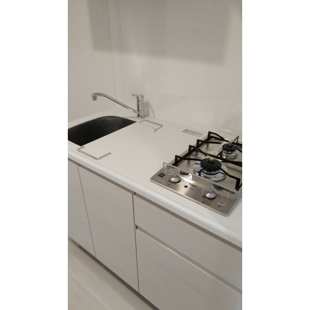 キッチン　コンパクトなキッチンで掃除もラクラク