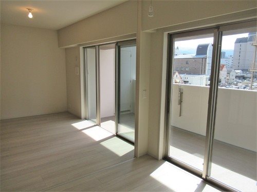 居室・リビング　他の号室の参考画像です。