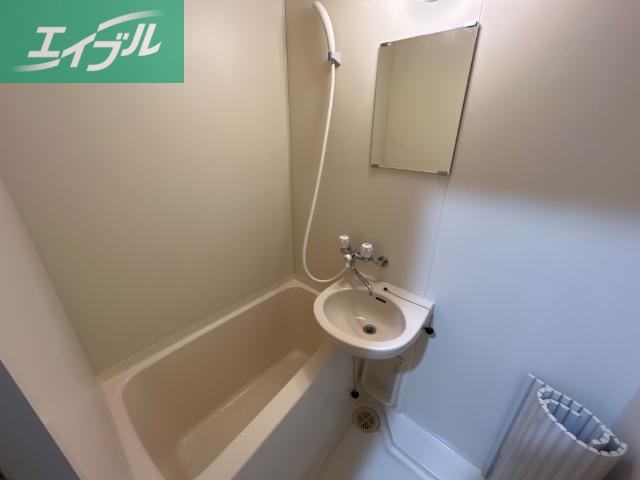 バス・シャワールーム　バス