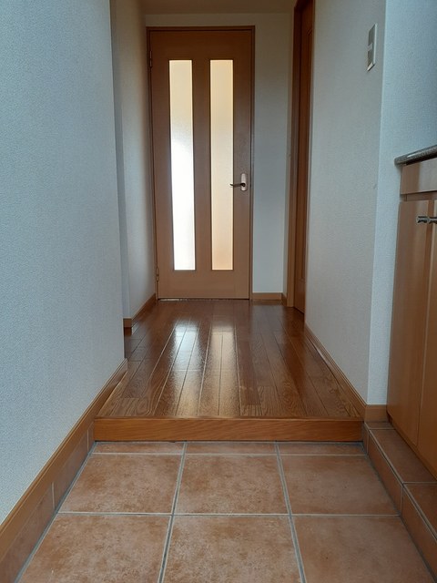 玄関　下駄箱付き！