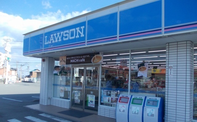 コンビニ　ローソン（コンビニ）まで300m