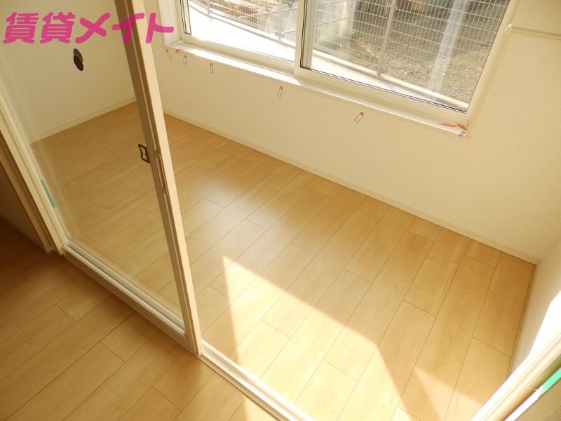 バルコニー　同タイプ反転