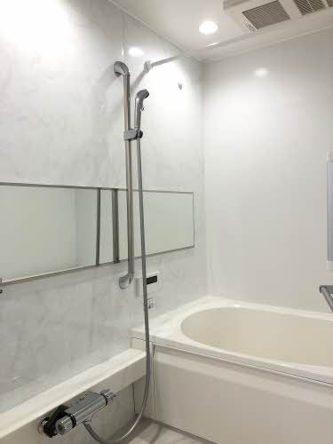 バス・シャワールーム　浴室