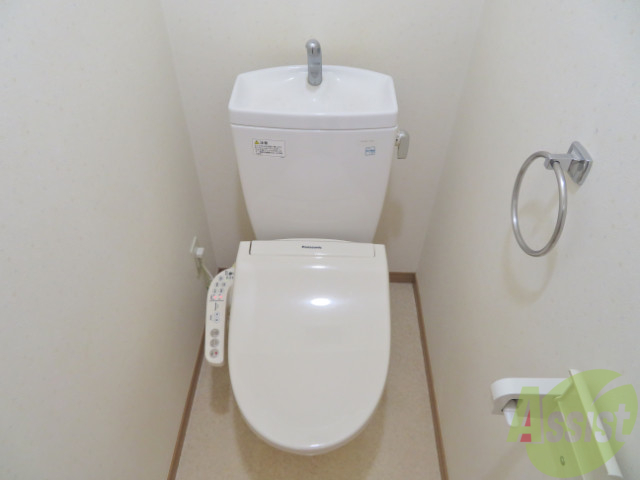トイレ　トイレはウォッシュレット付きなので嬉しいですね。