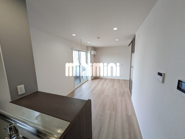 居室・リビング　隣のＷ棟流用写真です。