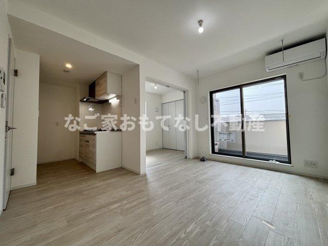 居室・リビング　同タイプ写真