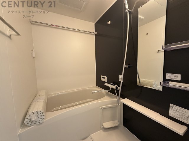 バス・シャワールーム　落ち着いた空間のお風呂です