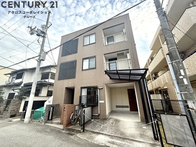 建物外観　居住者専用のごみ置き場があります。