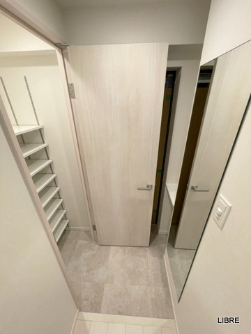 玄関　シューズボックス完備！