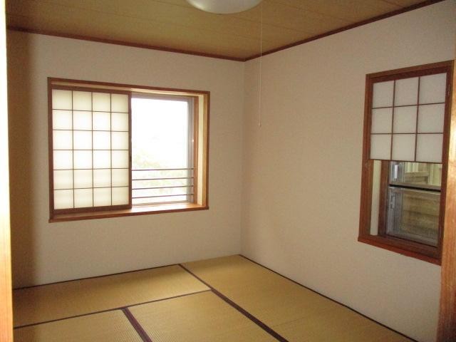 その他部屋・スペース　ゆっくりくつろげる6帖の和室☆