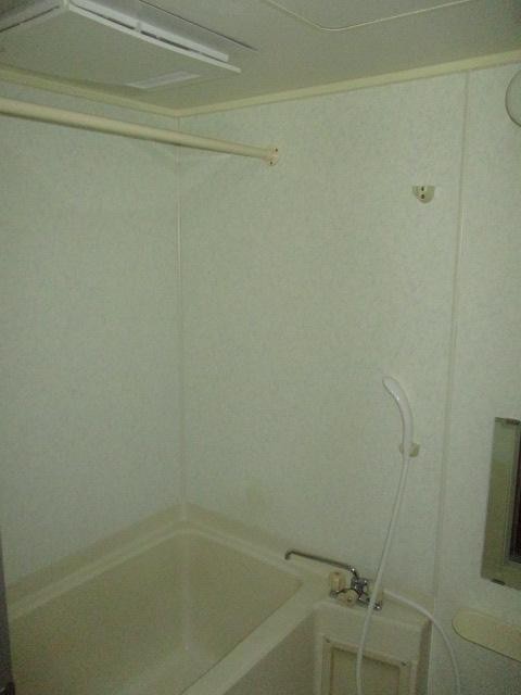 バス・シャワールーム　浴室乾燥機付きのお風呂☆