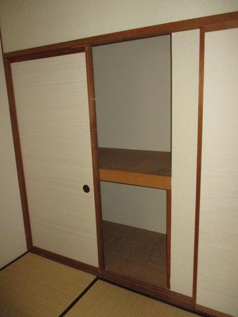 収納　こちらに荷物を収納しましょう☆