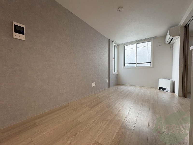 居室・リビング　広々としたリビングですね。使い勝手がよさそうですね！