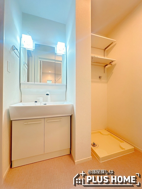 洗面設備　類似写真