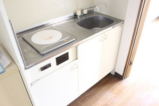 キッチン　※別部屋の写真です