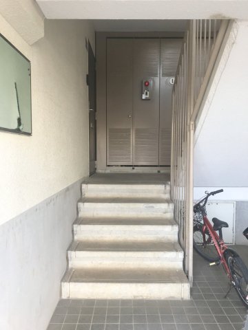 その他　建物入り口です