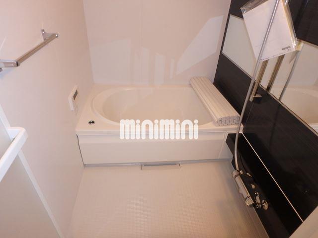 バス・シャワールーム　給湯式のお風呂