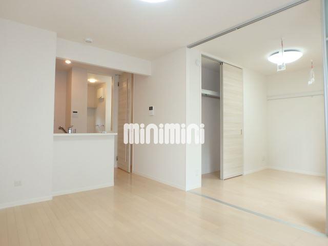 居室・リビング　カウンターキッチンになっております