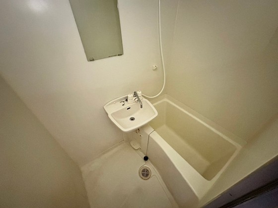 洗面設備　※別部屋の写真です