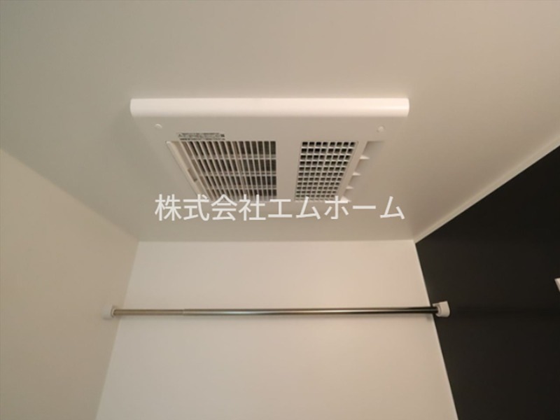 その他　浴室暖房乾燥機付