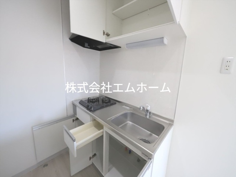 キッチン　システムキッチン（２口ガスコンロ）