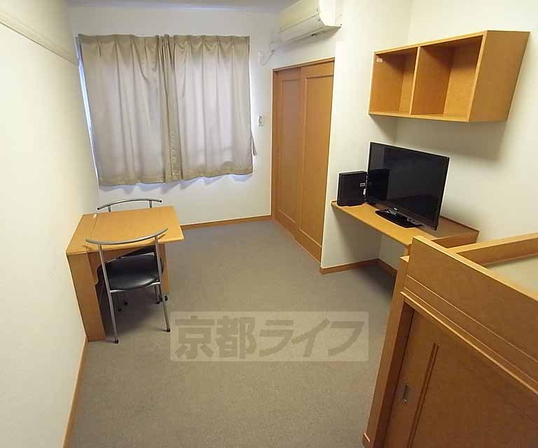 居室・リビング　８．１帖の洋室です。