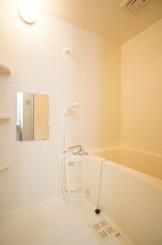 バス・シャワールーム　お風呂で日々の疲れを落としましょう