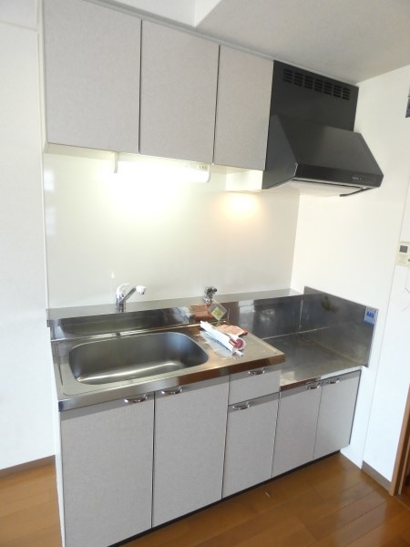 キッチン　※同タイプの他のお部屋です