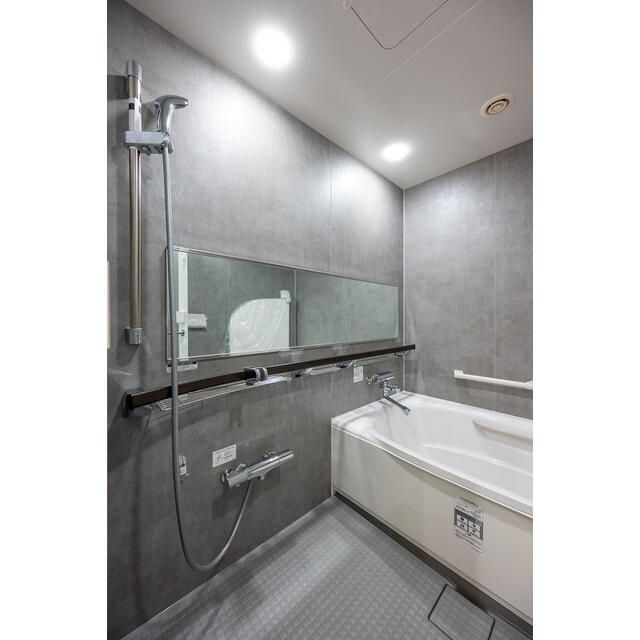 バス・シャワールーム　お風呂です