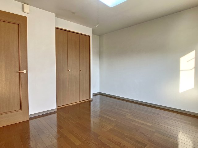 居室・リビング　2023.10撮影　現況が相違する場合は現況を優先致します。