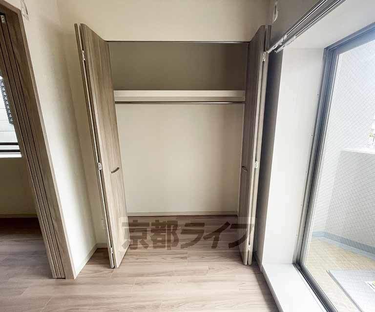 建物外観　・建築中