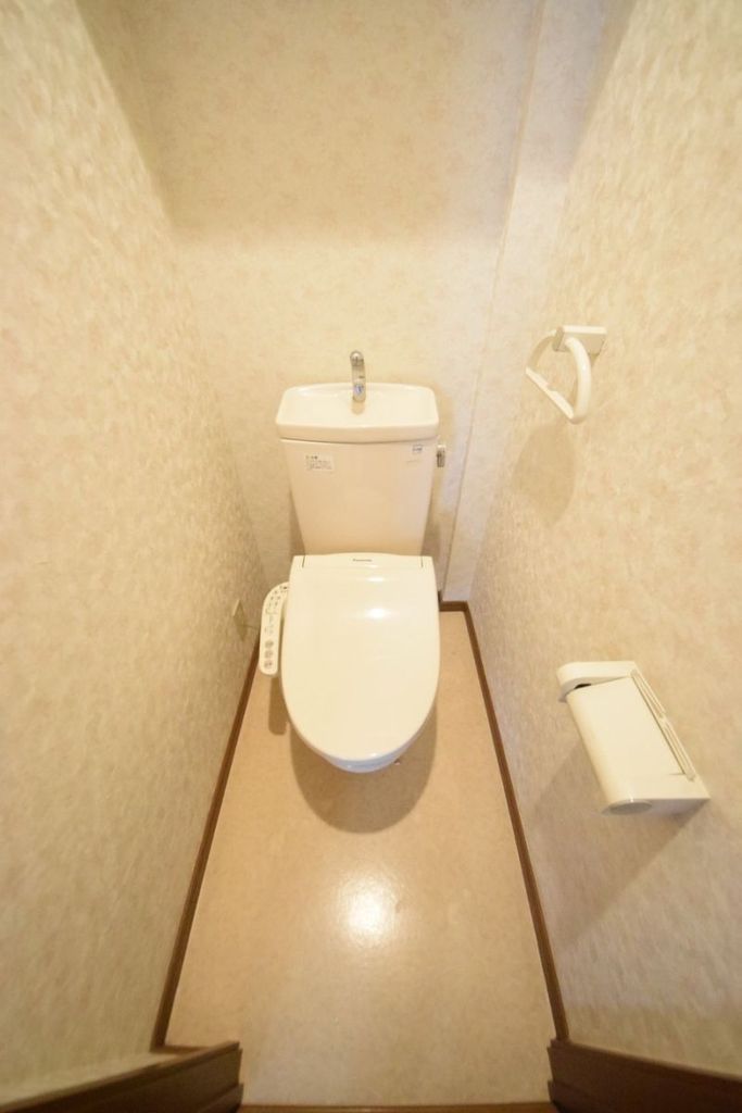 トイレ　トイレ