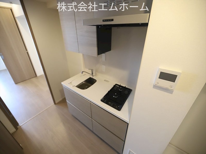 キッチン　システムキッチン（２口ガスコンロ）