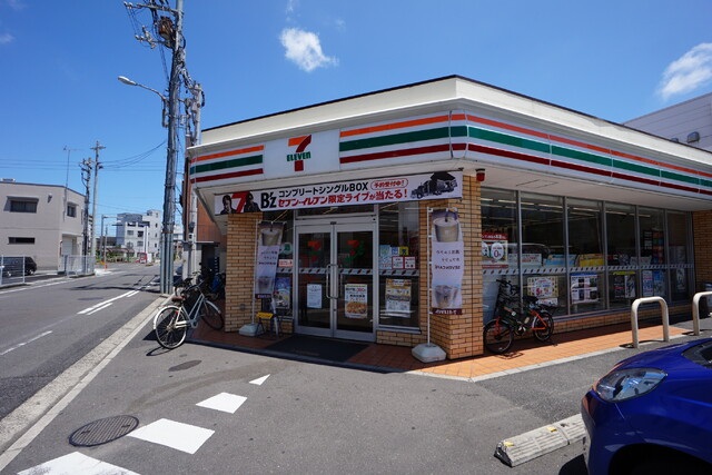 コンビニ　セブンイレブン高松観光通2丁目店（コンビニ）まで259m