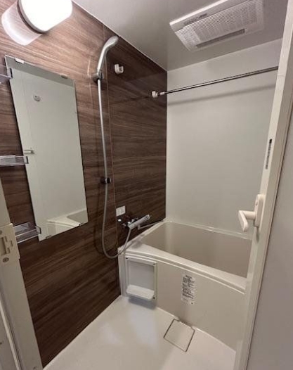 バス・シャワールーム　☆ゆったりスペース☆