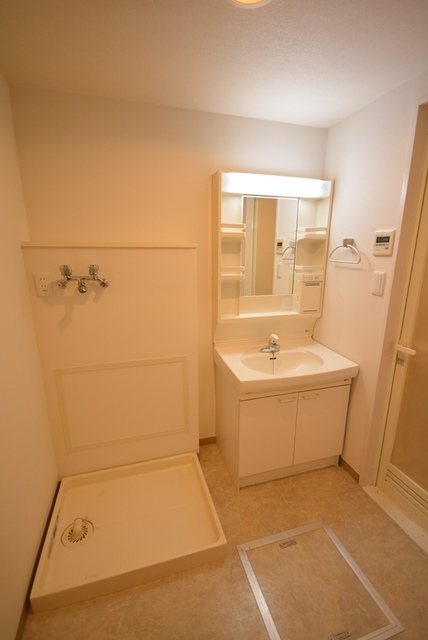 洗面設備　＊参考写真＊洗面化粧台　脱衣所