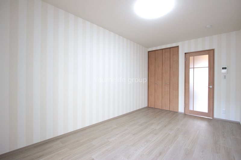 その他部屋・スペース　部屋によって、壁、床、建具の仕様がことなります