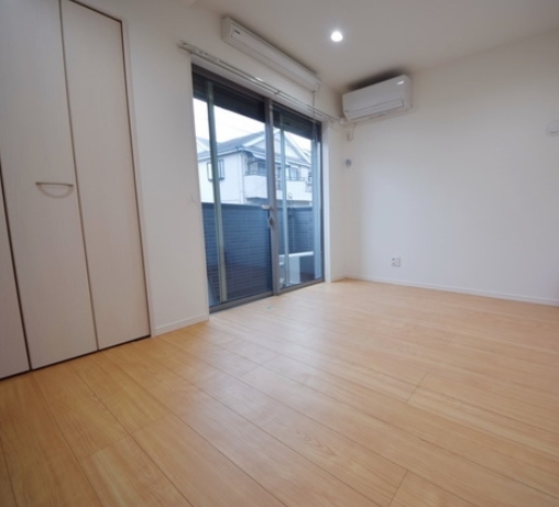 居室・リビング　※別部屋参考写真