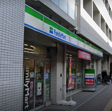 コンビニ　ファミリーマート渋谷笹塚二丁目西店（コンビニ）まで149m