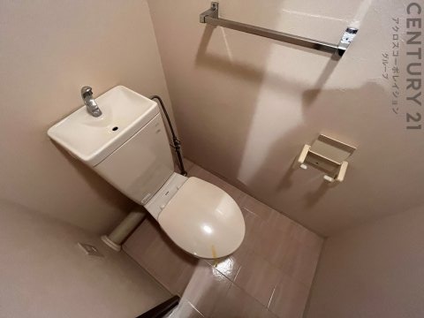 トイレ　シンプルで使いやすいトイレです♪