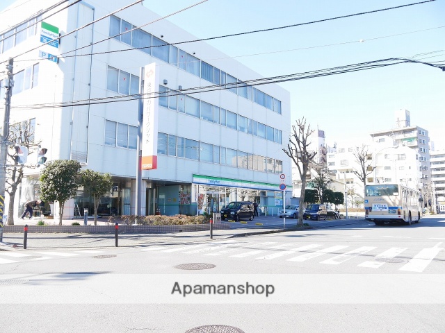 コンビニ　ファミリーマート横浜中山町店（コンビニ）まで221m